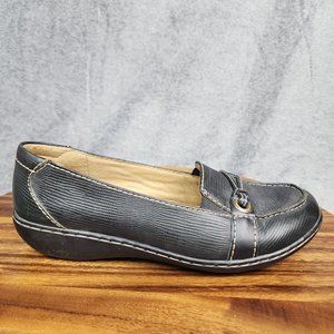 Clarks Loafers Women's 8.5 M Black Leather Slip On Ashland Ice Comfort Shoes